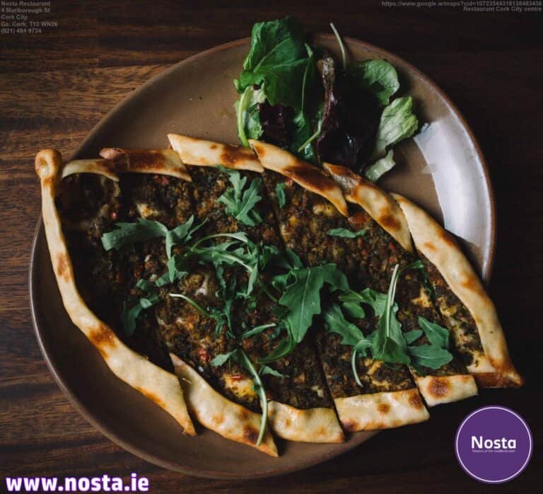 Etli pide - Nosta restaurant Cork