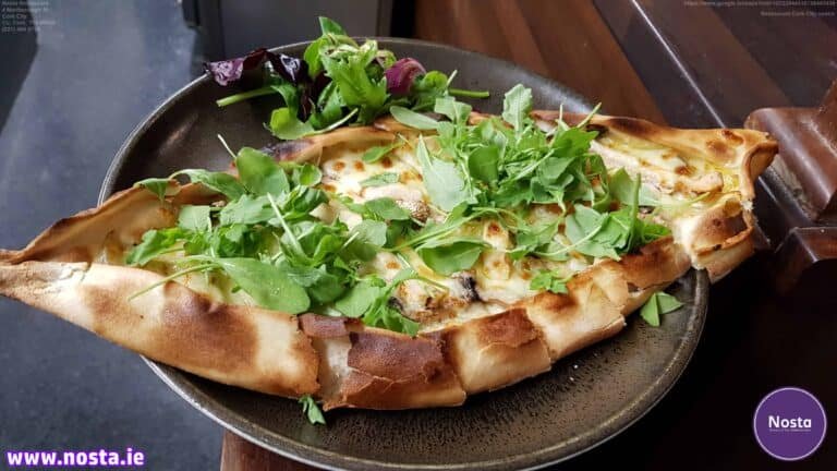 Tavuklu pide - Nosta restaurant Cork City centre