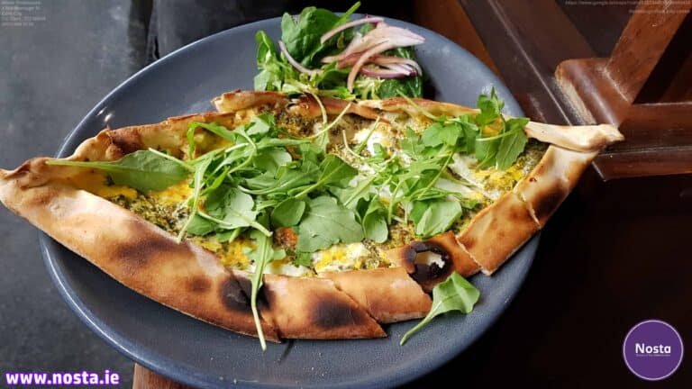 Yumurtali Pide - Nosta restaurant Cork